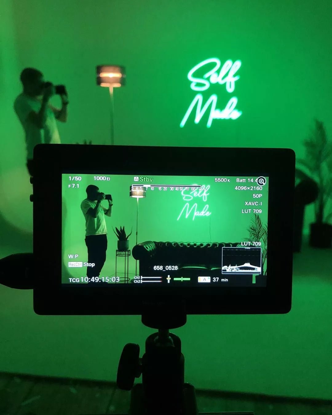 The Neon Aesthetic: How Neon Signs Are Transforming Modern Interior Design - NeonHub